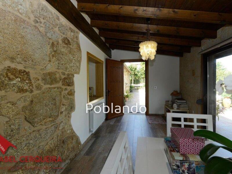 EXCLUSIVA EN TOMIÑO | CHALET DE PIEDRA EN PLANTA BAJA CON 2.800 M² DE FINCA PRIVADA