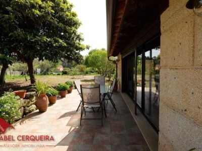 EXCLUSIVA EN TOMIÑO | CHALET DE PIEDRA EN PLANTA BAJA CON 2.800 M² DE FINCA PRIVADA