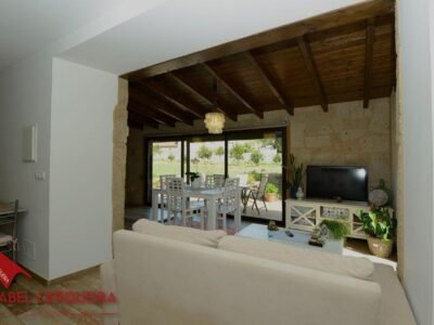 EXCLUSIVA EN TOMIÑO | CHALET DE PIEDRA EN PLANTA BAJA CON 2.800 M² DE FINCA PRIVADA