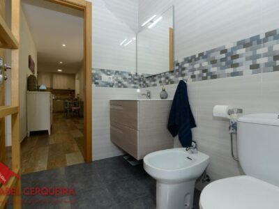 EXCLUSIVA EN TOMIÑO | CHALET DE PIEDRA EN PLANTA BAJA CON 2.800 M² DE FINCA PRIVADA