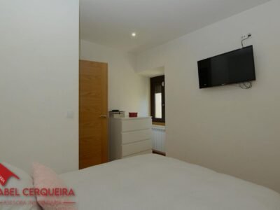 EXCLUSIVA EN TOMIÑO | CHALET DE PIEDRA EN PLANTA BAJA CON 2.800 M² DE FINCA PRIVADA