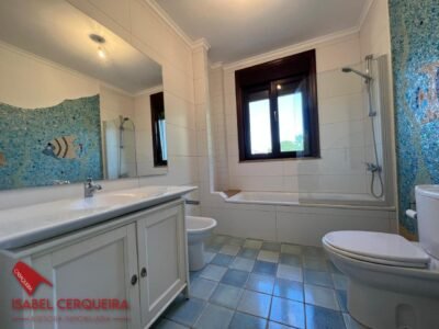 GRAN CASA DE PIEDRA EN TOMIÑO - 386 M², 1.437 M² DE PARCELA Y UNA UBICACIÓN PRIVILEGIADA