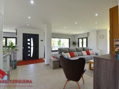 VILLA PRIVADA EN O ROSAL · DISEÑO CONTEMPORÁNEO, JARDÍN Y VISTAS A PORTUGAL