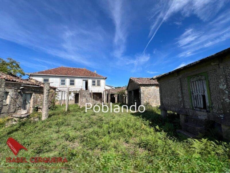 CASA SEÑORIAL DE PIEDRA · 5.267 m² DE FINCA · POSIBILIDADES DE EDIFICACIÓN | FORCADELA · TOMIÑO — foto 1