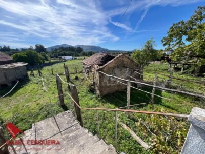CASA SEÑORIAL DE PIEDRA · 5.267 m² DE FINCA · POSIBILIDADES DE EDIFICACIÓN | FORCADELA · TOMIÑO