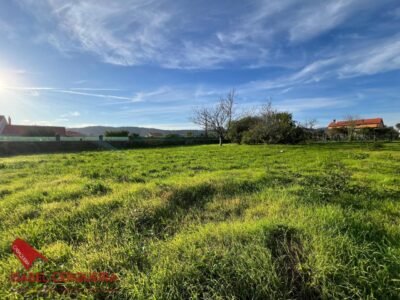 EXCLUSIVA | 1.449 m² EN EL NÚCLEO URBANO DE GOIÁN · APROX. 1.000 m² EDIFICABLES