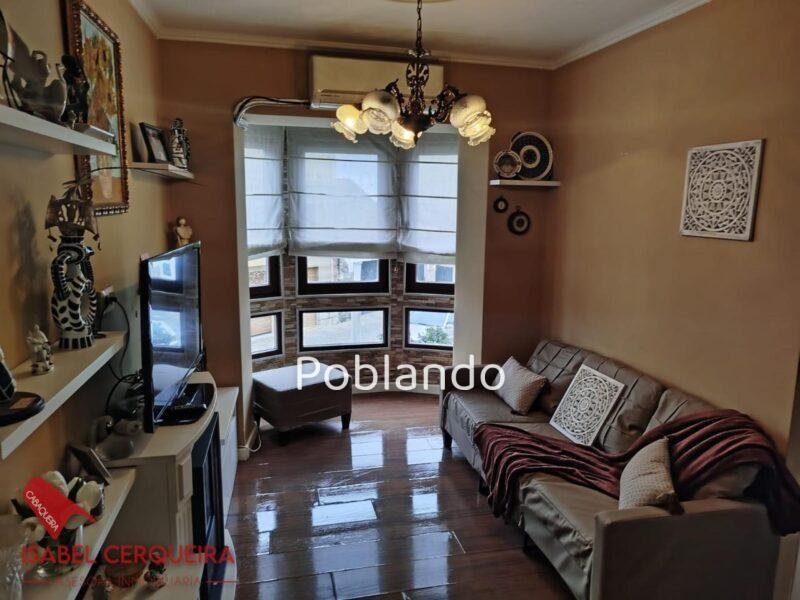 VIVE EN EL CENTRO DE A GUARDA: CASA CON GARAJE Y AMPLIA TERRAZA
