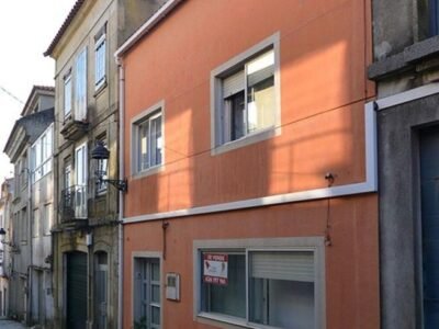 VIVE EN EL CORAZÓN DE A GUARDA - AMPLIA CASA CON 6 DORMITORIOS Y ESPACIOS PARA DISFRUTAR