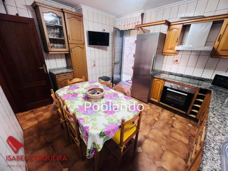 CASA ADOSADA CON VISTAS EN A GUARDA - ESPACIO, UBICACIÓN Y MÚLTIPLES POSIBILIDADES