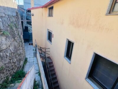 CASA ADOSADA CON VISTAS EN A GUARDA - ESPACIO, UBICACIÓN Y MÚLTIPLES POSIBILIDADES
