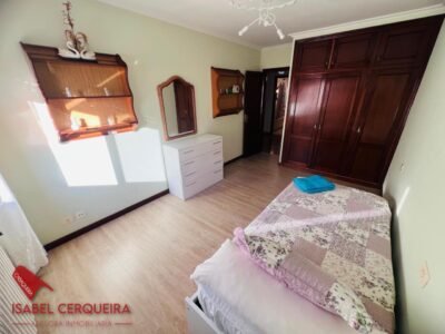 CASA ADOSADA CON VISTAS EN A GUARDA - ESPACIO, UBICACIÓN Y MÚLTIPLES POSIBILIDADES