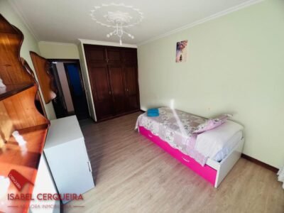CASA ADOSADA CON VISTAS EN A GUARDA - ESPACIO, UBICACIÓN Y MÚLTIPLES POSIBILIDADES