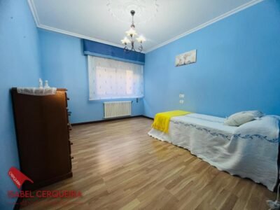 CASA ADOSADA CON VISTAS EN A GUARDA - ESPACIO, UBICACIÓN Y MÚLTIPLES POSIBILIDADES