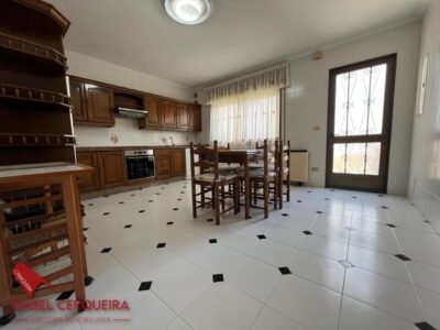 AMPLIA CASA EN A GUARDA CON 6 DORMITORIOS - ESPACIO, UBICACIÓN Y GRANDES POSIBILIDADES