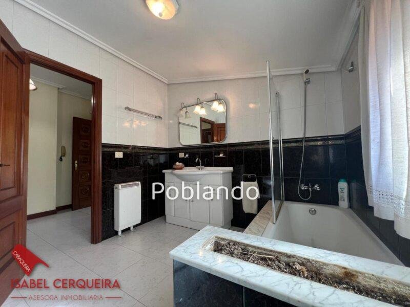 AMPLIA CASA EN A GUARDA CON 6 DORMITORIOS - ESPACIO, UBICACIÓN Y GRANDES POSIBILIDADES