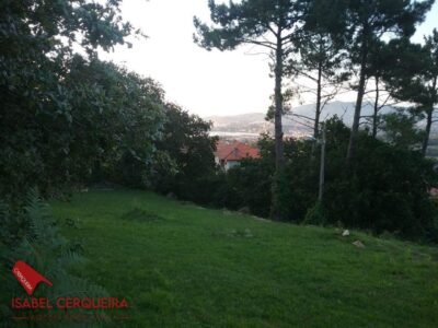TERRENO EDIFICABLE CON VISTAS AL MAR EN BELESAR - BAIONA
