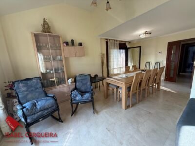 CASA DE PIEDRA EN TOMIÑO | 181 M², 4 DORMITORIOS Y AMPLIO JARDÍN PRIVADO