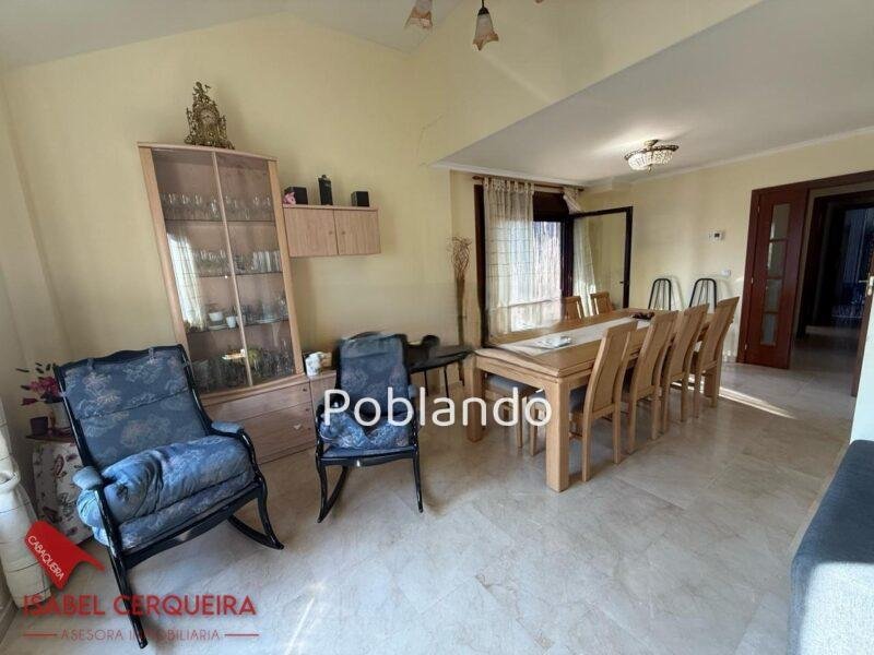 CASA DE PIEDRA EN TOMIÑO | 181 M², 4 DORMITORIOS Y AMPLIO JARDÍN PRIVADO