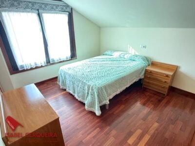 CASA DE PIEDRA EN TOMIÑO | 181 M², 4 DORMITORIOS Y AMPLIO JARDÍN PRIVADO