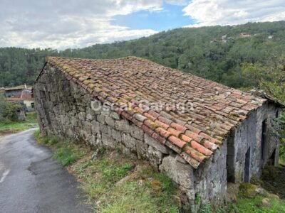 SE VENDE EN CIMA DE BARRA - A PEROXA (OURENSE)