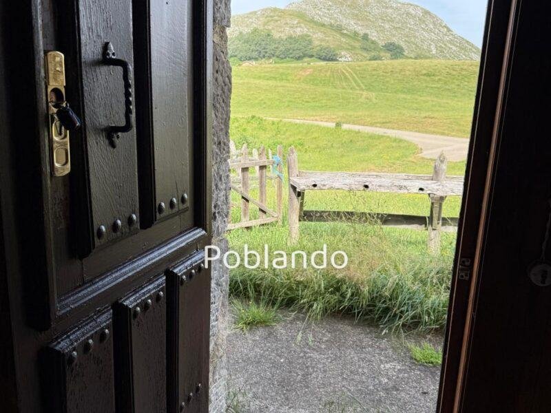 Cabaña de Montaña - Un refugio entre las nubes y los picos de Asturias