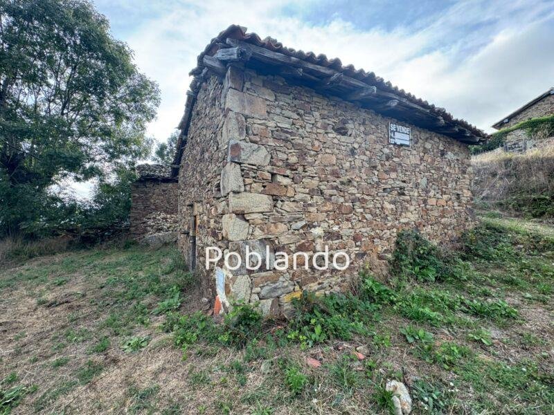Cabaña de Piedra con Finca de 6.500 m² en Quirós