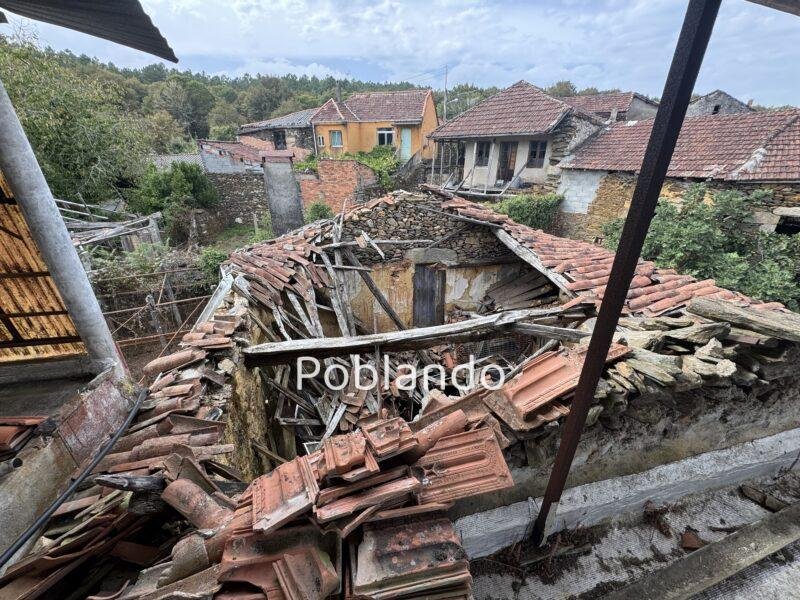 Casa de pueblo con solarium, patio y huerto