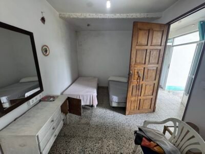 Casa de pueblo con solarium, patio y huerto