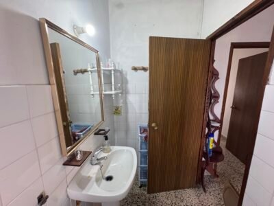 Casa de pueblo con solarium, patio y huerto
