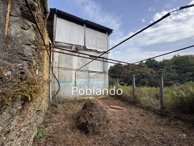 Casa de pueblo con solarium, patio y huerto