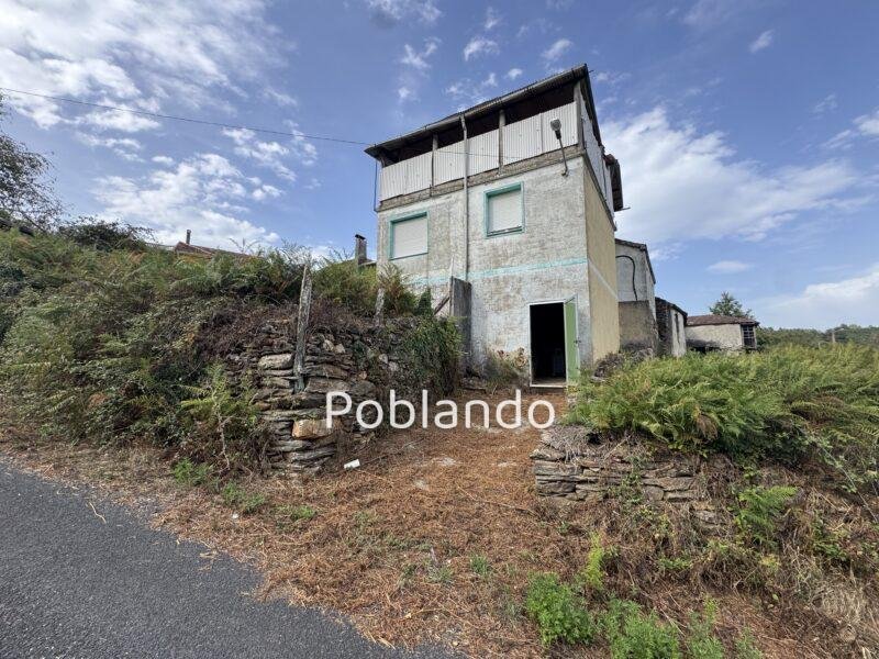 Casa de pueblo con solarium, patio y huerto