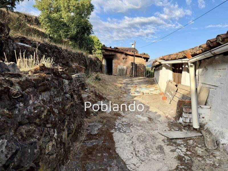 Casa mas terreno urbano