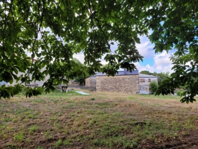 Parcela con casa y nave para amantes de la naturaleza
