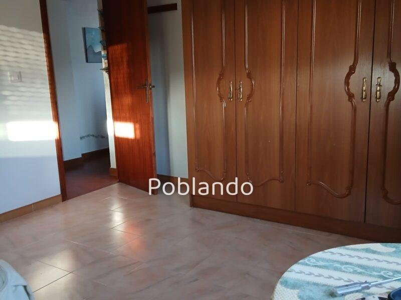 Finca rústica de 6 hectáreas con casa, piscina y 250 olivos, a 300 metros del pueblo